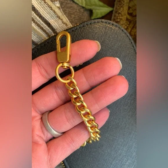 Authentic TORY BURCH leather saffiano dual zip phone cards crossbody - Picture 5 of 8